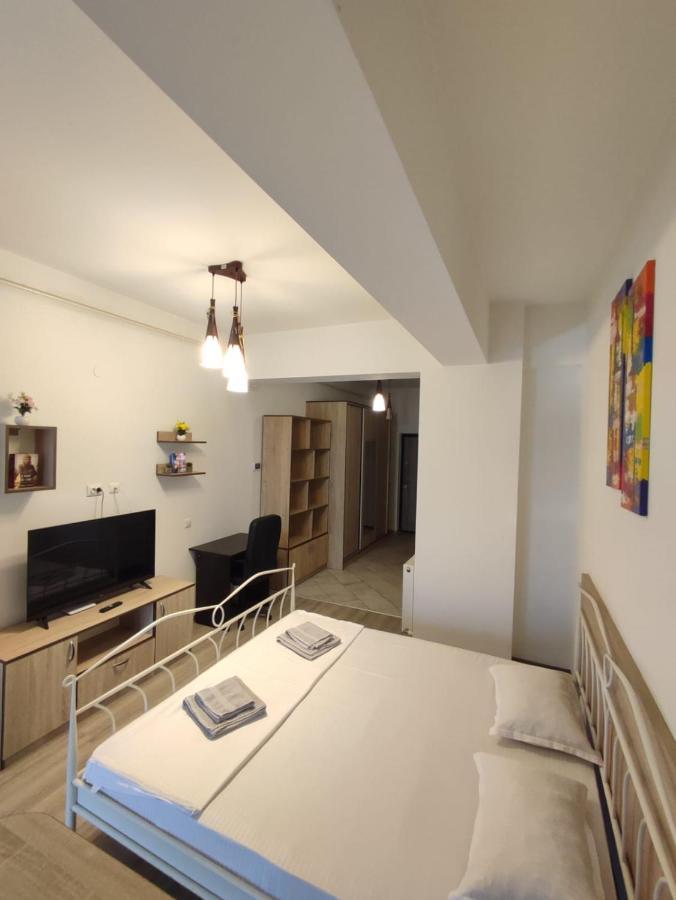 Center Flat Palas ยาช ภายนอก รูปภาพ